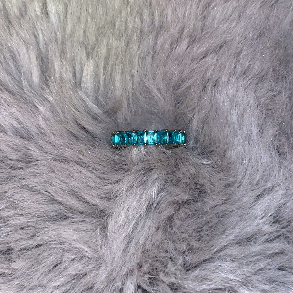 Ice blue diamond ring